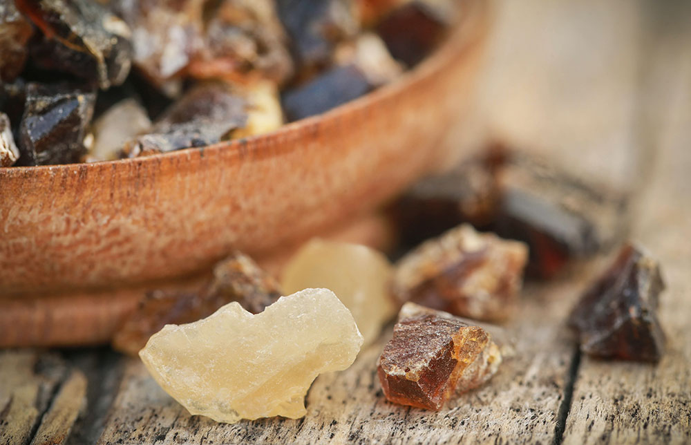news-frankincense-dhoop-natural-aromatic-resin-used-perfumes-incenses